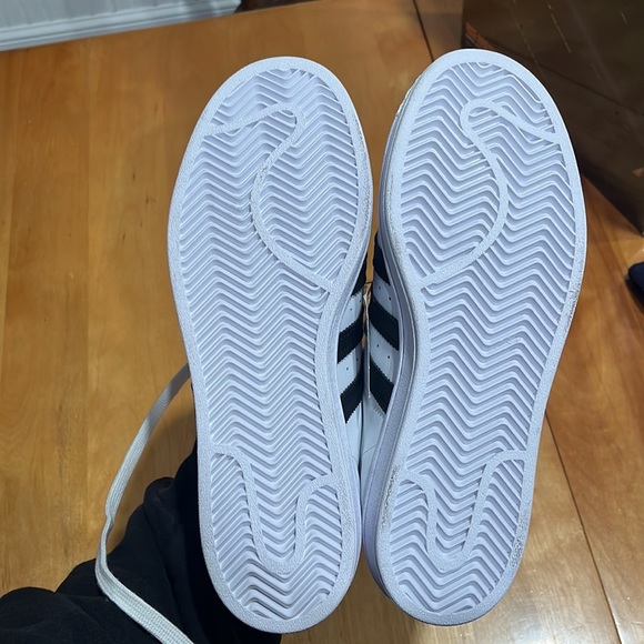 NWT/NBW ADIDAS Superstars - Picture 3 of 4